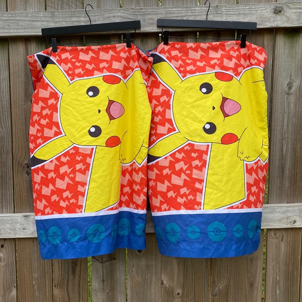 Pokémon Nintendo Pikachu Set of Two Twin Pillow Cases